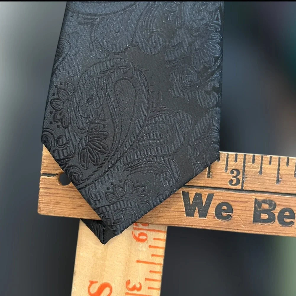 Kilburne Finch Mens Tie Black 59